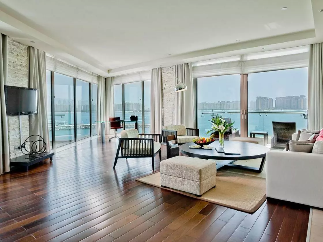 RIXOSTHEPALM_SHABAVIZ (21).jpg